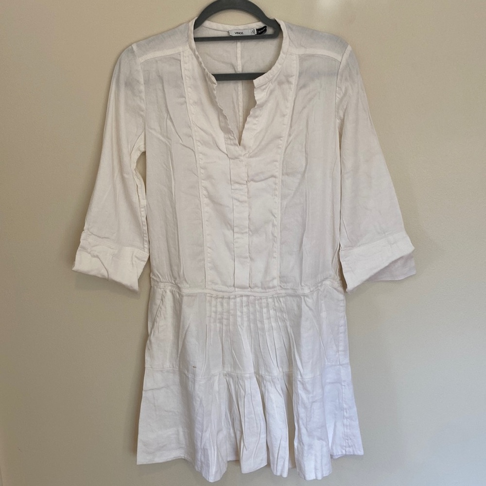 Chic White linen mini dress with 3/4 sleeves by Vince/Bergdorf Goodman!